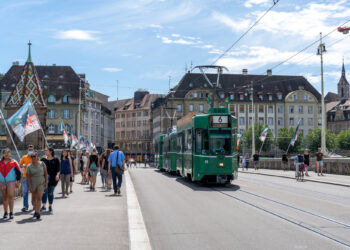 Basel zu Fuß entdecken: Welche Viertel, Wege und Routen sich für einen entspannten Städtetrip wirklich lohnen